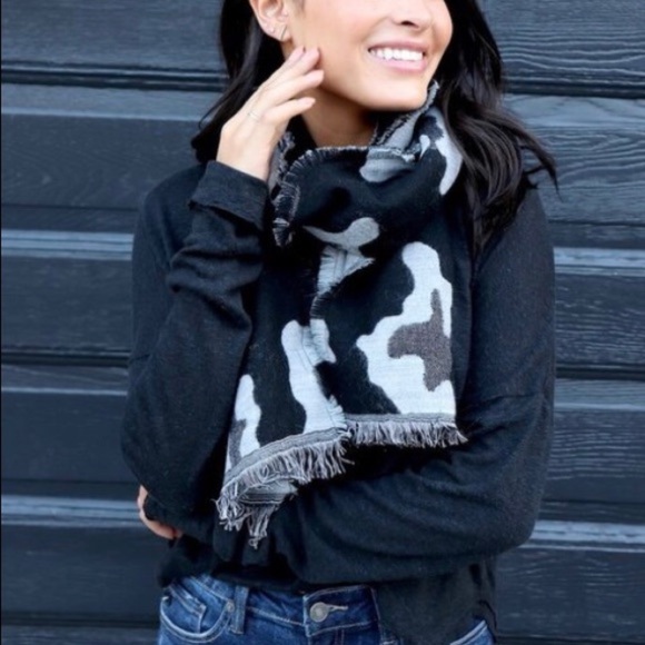 Accessories - Long Black Leopard Animal Printed Scarf